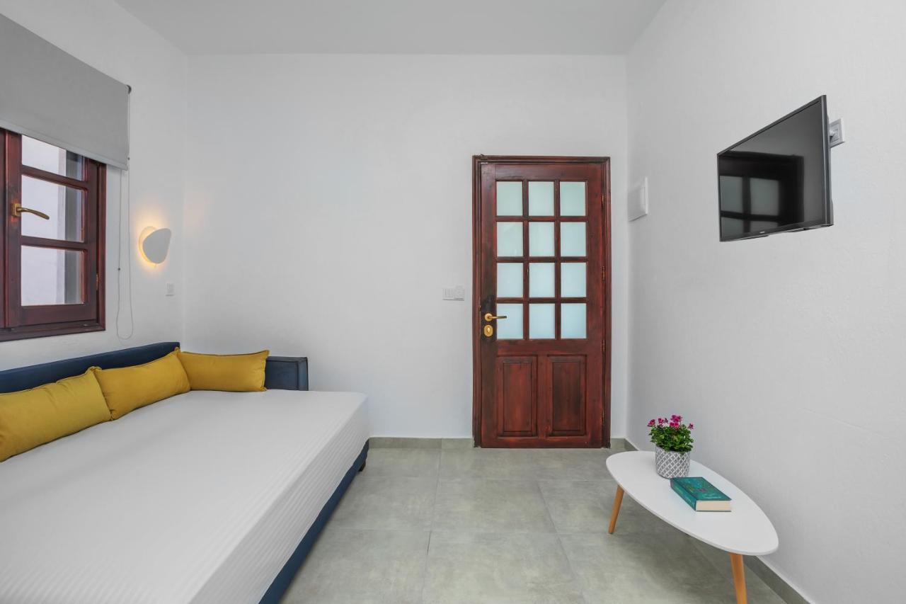 Eleon Suites Áfitos Exterior foto